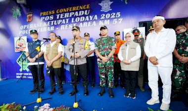 Tinjau Rest Area KM 57, Kapolri Pastikan Kelancaran dan Pelayanan Masyarakat saat Arus Mudik