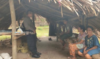 Bhabinkamtibmas Polsek Pantaibaru Lakukan Patroli Dialogis dan Himbauan Kamtibmas di Desa Oebau