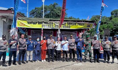 Satgas Operasi Samana Santa Turangga 2025 Bersama Wakil Bupati Rote Ndao Monitoring   Pos Pelayanan Pelabuhan Pantaibaru