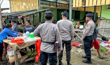 Patroli Preventif Personel Polsek Rote Barat Laut Jaga Keamanan Masyarakat