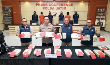 Polda Jatim Berhasil Ungkap Jaringan Narkoba Internasional 21 Kg Sabu Senilai 22 Milyar Disita