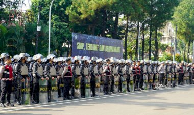 Apel Pengecekan kesiapan personel Korsabhara Baharkam Polri dalam pengamanan May day (hari buruh)