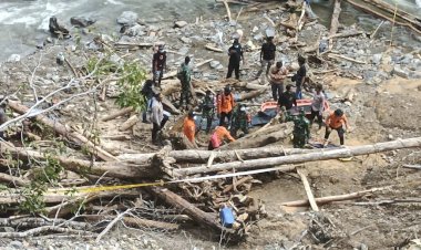 Hari Ini Tim Gabungan Temukan 6 Korban Banjir Bandang di Pegunungan Arfak, Pencarian Dilanjutkan Besok