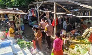 Patroli Preventif Personel Polsek Pantaibaru Pada Pasar Mingguan Olafulihaa