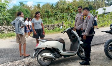 Kapolsek Rote Selatan : Patroli Dialogis  Polsek Rote Selatan  Untuk Ciptakan Kenyamanan Bagi Masyarakat