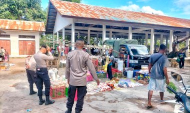 Personel Polsek Rote Tengah Lakukan Pengamanan Pada Pasar Nggodimeda