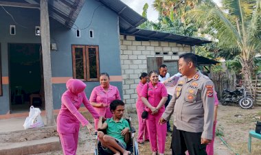 Kapolres Rote Ndao : Semoga Bantuan Sosial Sebanyak 150 Paket Bermanfaat Bagi Masyarakat