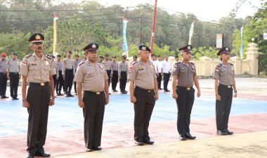 Sebanyak 24 Personel Polres Rote Ndao  Naik Pangkat,  Kapolres Pimpin Upacara Korps Raport