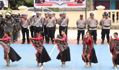 Sanggar Seni SMA 1 Rote Barat Laut Turut Memeriahkan Peringatan Hari Bhayangkara Ke 79 Polres Rote Ndao