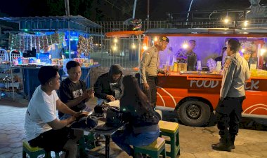 Polsek Lobalain Lakukan Pengamanan Car Free Night Di Area Lapangan Baa
