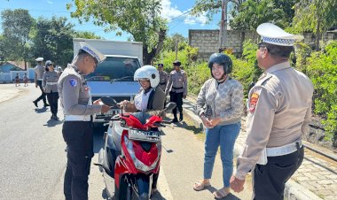 Operasi Patuh Turangga 2025 Hari Keempat, Edukasi, Teguran Dan Gakkum Dilakukan Bagi Pelanggar Lalu Lintas
