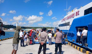 Polsek Lobalain Lakukan Pengamanan Ketat Di Pelabuhan Baa, Pastikan Keamanan Dan Kenyamanan Masyarakat