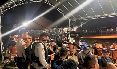 Personel Polres Rote Ndao Melakukan Pengamanan Tournament Esport Bupati Cup I