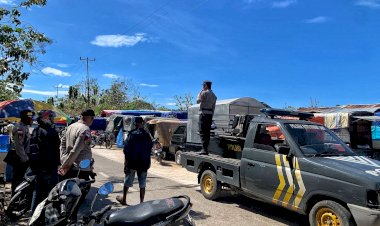 Himbauan Pengibaran Bendera Merah Putih  Bagi Masyarakat Oleh Personel Polsek Rote Barat Laut