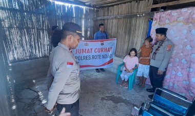 Gelar Jumat Curhat, Kapolres Serahkan Bantuan Satu Unit Kursi Roda