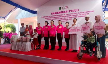 Ketua Umum Bhayangkari Salurkan 5.000 Paket Bansos, Gelar Bakti Kesehatan dan Religi di NTT