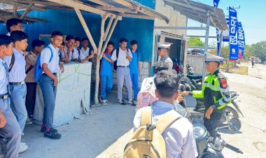 Tekan Angka Kecelakaan, Personel Satuan Lalu Lintas Tingkatkan Edukasi Bagi Siswa