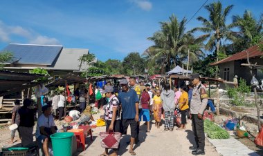 Polsek Rote Selatan Tingkatkan Kegiatan Patroli di Pasar Oele, Pastikan Kamtibmas Terjaga