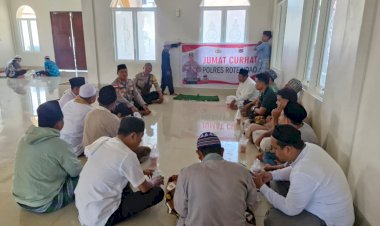 Kapolres Rote Ndao Gelar Program Jumat Curhat di Mesjid Al-Ikhwan Baa