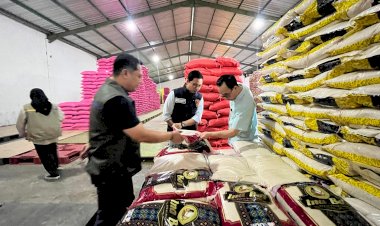 Polda NTT Cek Distributor Beras di Kota Kupang, Temukan Penjualan di atas HET, Distributor diberi Teguran Tertulis
