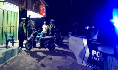 Satua Lalu Lintas Polres Rote Ndao Tingkatkan Patroli Lampu Biru Pada Malam Hari