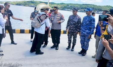 Kapolres Rote Ndao dan Forkopimda Sambut Kedatangan Tim Kunjungan Kerja Kemenko Polhukam RI