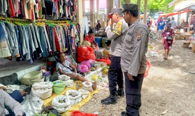Bhabinkamtibmas Polsek RBD Lakukan Patroli Dialogis di Pasar Tudameda