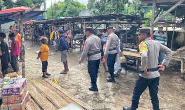 Polsek Rote Tengah Gelar Patroli di Pasar Siomeda Pastikan Kenyamanan Masyarakat