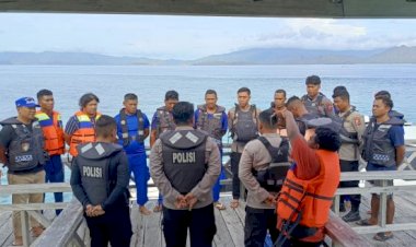 Polda NTT Lanjutkan Pencarian Hari Kedua Korban Tenggelamnya KM Putri Sakinah di Selat Padar