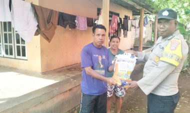 Dukung Astacita Pemerintah, Bhabinkamtibmas Bantu Distibusi Bibit Jagung