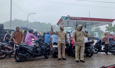 Personel Polsek Rote Barat Laut Tingkatkan Pengamanan di SPBU Longgo