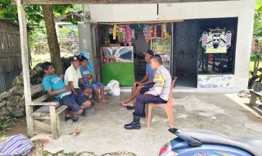 Jaga Kemitraan Dengan Warga Binaan, Bhabinkamtibmas Polsek Lobalain Sambangi Warga