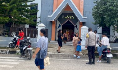 Jamin Kenyamanan Ibadah,Polsek Lobalain Lakukan Pengamanan Disejumlah Gereja