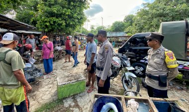 Kegiatan Patroli Preventif Personel Polsek Rote Tengah  Pada Pasar Siomeda