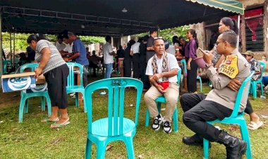 Kapolsek Rote Barat Hadiri Pemakaman Warga, Bentuk Pendekatan Kultural Bersama Masyarakat