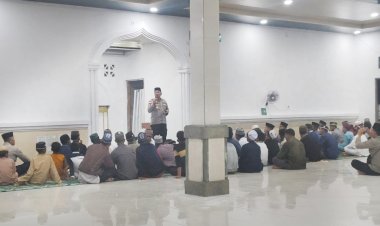 Safari Ramadhan Kapolres Rote Ndao Bersama PJU di Jemaah  Mesjid Ar Rahman Oenggae