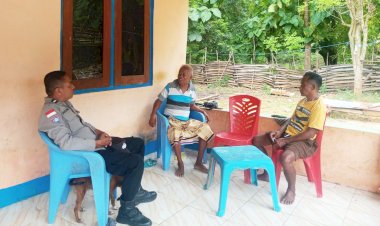 Door to Door System,  Bhabinkamtibmas Polsek Rote Barat Daya Sampaikan Himbauan Kamtibmas