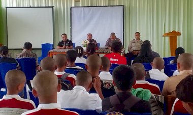 Hadirkan Orang Tua Siswa, Guru dan Tokoh Masyarakat, Polsek Lobalain Ajak Sama Sama Cegah  Tawuran Pelajar