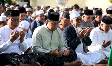 Lapangan Mapolda NTT Penuh, Kapolda Sampaikan Ucapan Idul Fitri dan Apresiasi untuk Masyarakat