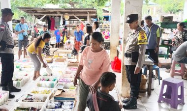 Polsek Rote Tengah Tingkatkan Pengamanan, Jamin Kenyamanan Masyarakat di Pasar  Ufalen