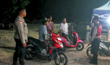 Melalui Patroli Malam, Polsek Rote Barat Wujudkan Rasa Aman Bagi Masyarakat