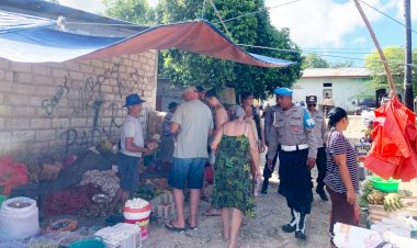 Polsek Rote Barat Lakukan Patroli di Pasar Sedeoen