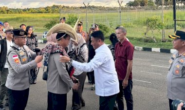 Tiba di Rote Dalam Rangka Kunjungan Kerja,Kapolda NTT  Disambut Hangat