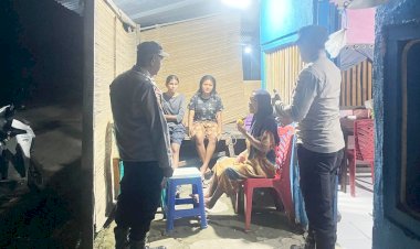 Patroli Malam Polsek Rote Barat Daya Ciptakan Situasi Aman Bagi Masyarakat Sakubatun