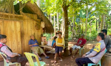 Kegiatan Sambang Personel Polsek Rote Selatan Upaya Untuk Jaga Kamtibmas Tetap Kondusif