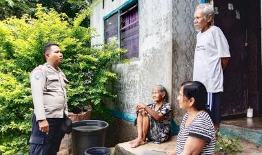 Sambangi Warga Binaan, Bhabinkamtibmas Polsek Rote Barat Jaga Kemitraan Wujudkan Rasa Aman