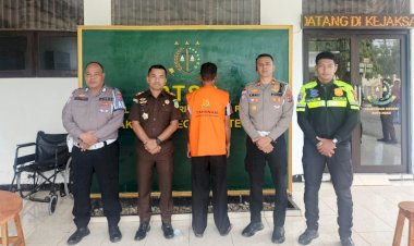 Tersangka Lakalantas  Yang Menyebabkan Dua Orang Meninggal Dunia Dilakukan Tahap II Sat Lantas Polres Rote Ndao
