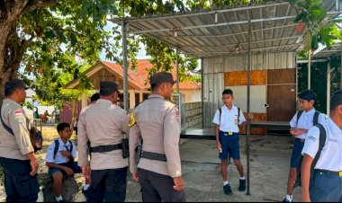 Polsek Lobalain  Intensifkan Patroli Dialogis Untuk Jamin Keamanan  dan Cegah Potensi Pidana