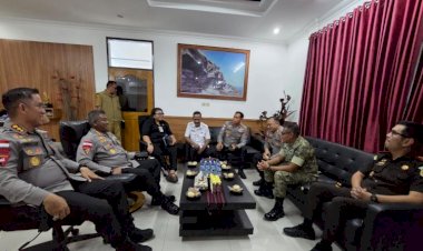 Wakapolda NTT Turun Langsung ke Adonara Timur, Percepat Penyelesaian Konflik Sosial Melalui Dialog, Rekonsiliasi dan Penegakan Hukum