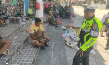 Satuan LaluLintas Polres Rote Ndao Tingkatkan Edukasi Kamseltibcarlantas Bagi Masyarakat